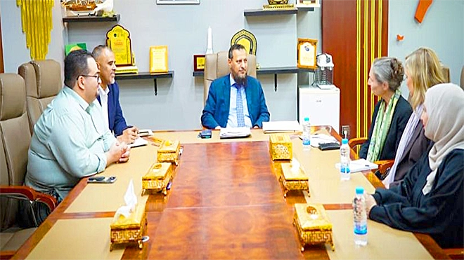 ​محافظ عدن يبحث مع السفيرة الهولندية تنفيذ مشروع "ماستر بلان" ميناء عدن